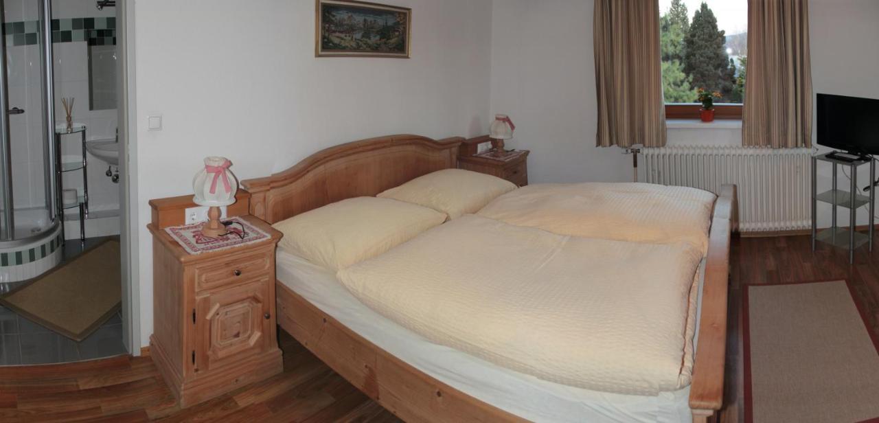 Gasthof Muehlendorfer Lanzenkirchen Bagian luar foto